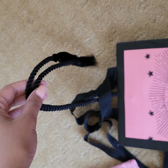 Exclusive Gucci Garden playing cards and bag from Florence Italy - Picture 5 of 8